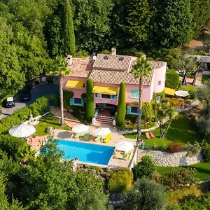 4* Bed and breakfast Mas Du Roc