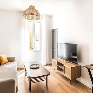 2 Pieces Neuf Au Pied Des Musees - Wifi & Parking Gratuit Apartment