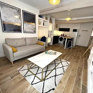 Nuit Bleue - A Pied ! Apartment